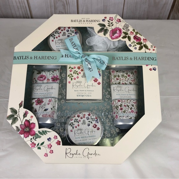 Baylis & Harding Other - Baylis & Harding Royale Garden Rose, Poppy & Vanilla Limited Edition Bath Set